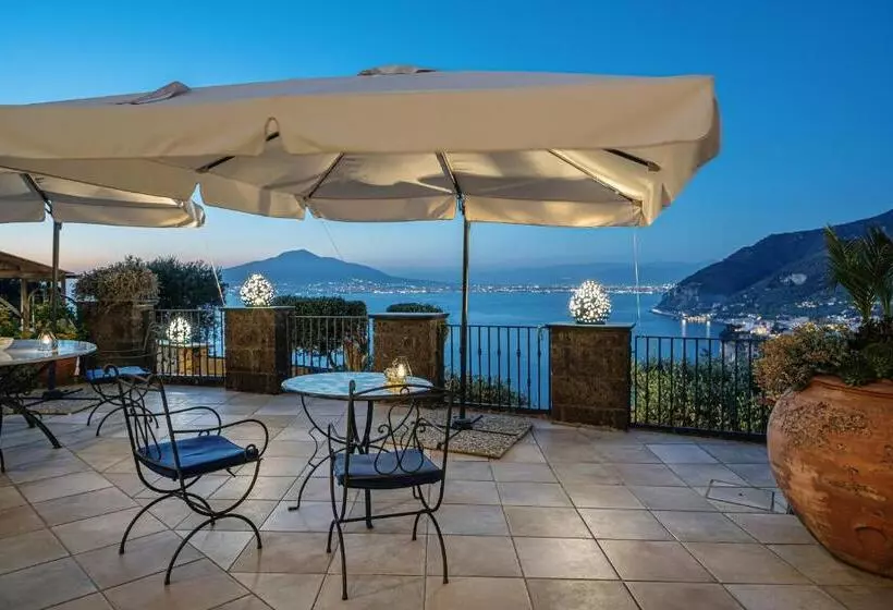 تختخواب و صبحانه Villa Denise