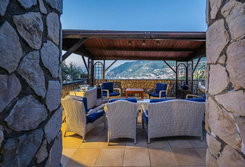 تختخواب و صبحانه Villa Denise