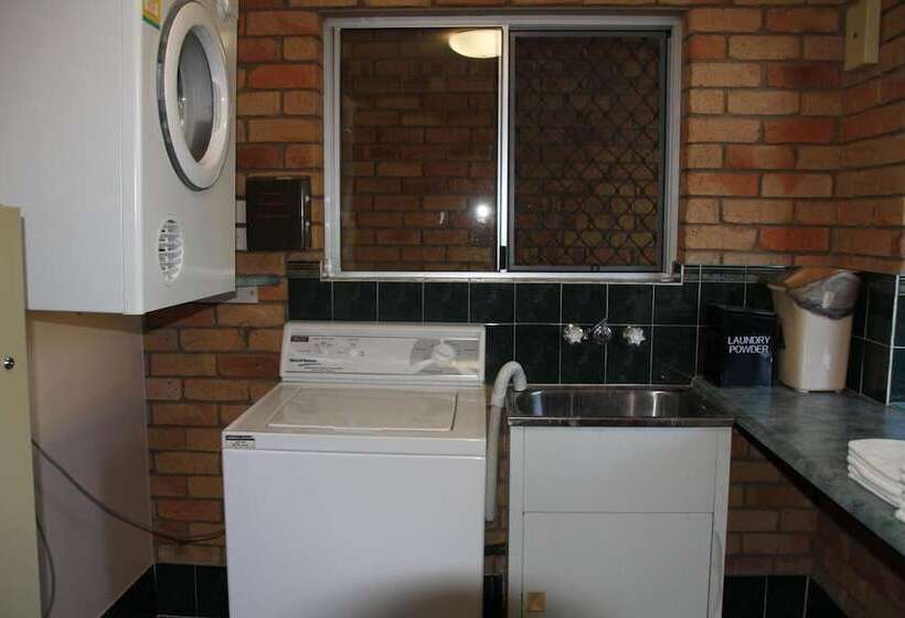 Emerald Highlands Motel