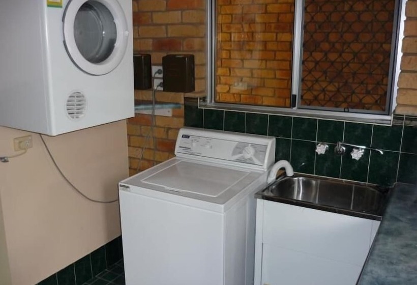 Emerald Highlands Motel