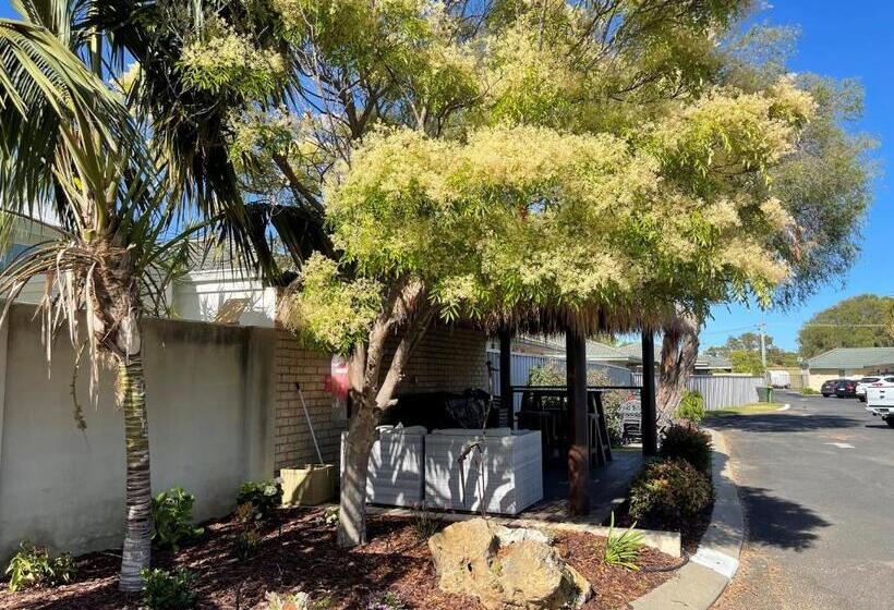 Busselton Gale Street Motel & Villas