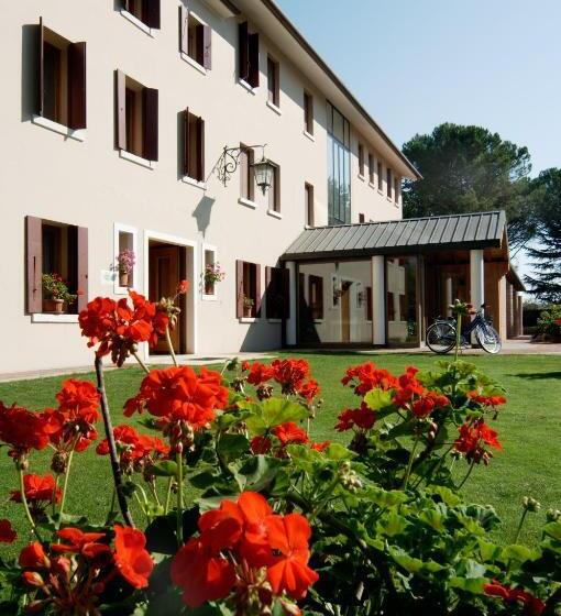 فندق Del Parco Ristorante Loris