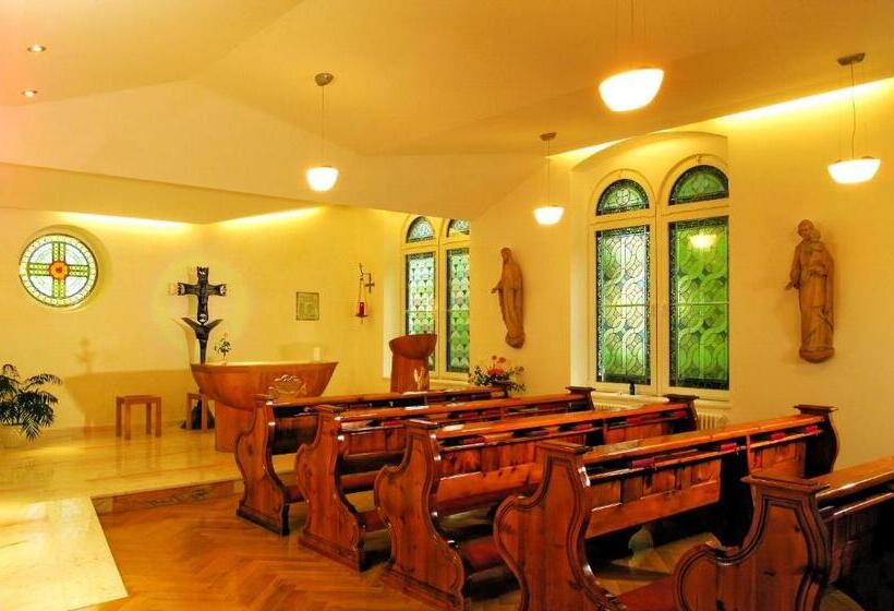 בית מלון כפרי Filipinum