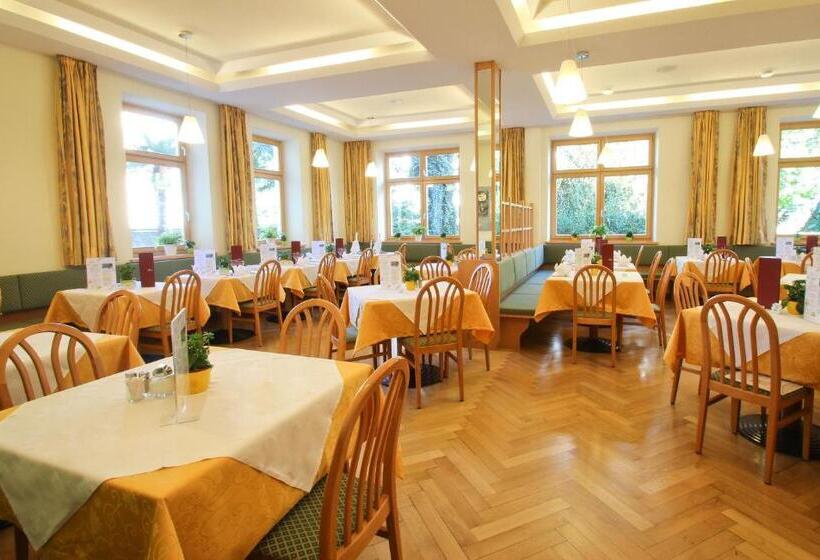 בית מלון כפרי Filipinum