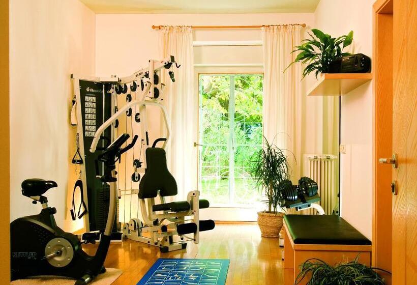 בית מלון כפרי Filipinum