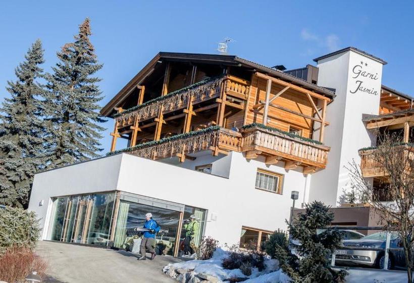 ホテル Garni Jasmin