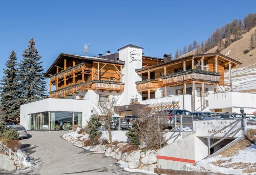 ホテル Garni Jasmin