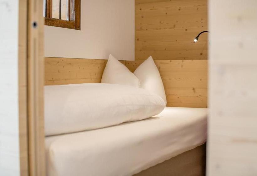 ホテル Garni Jasmin