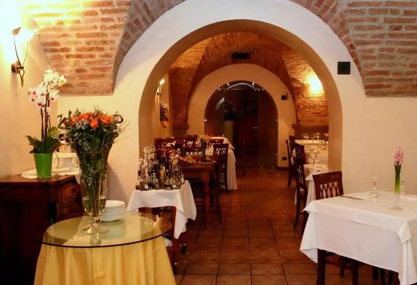 ホテル Ristorante La Bettola