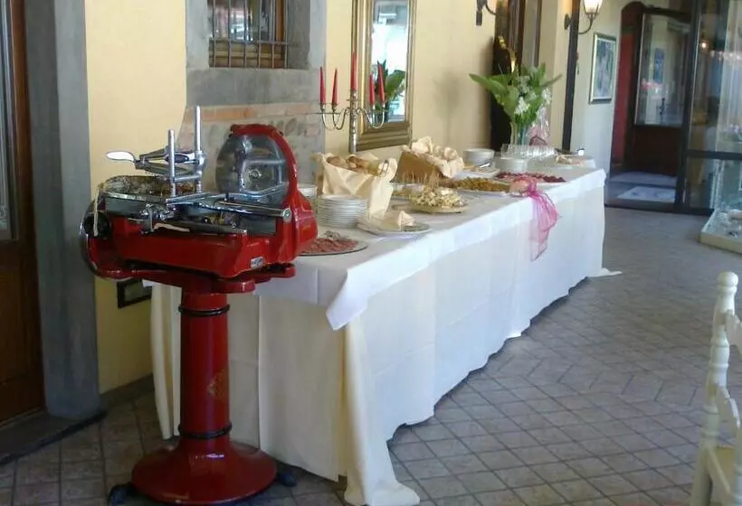 ホテル Ristorante La Bettola