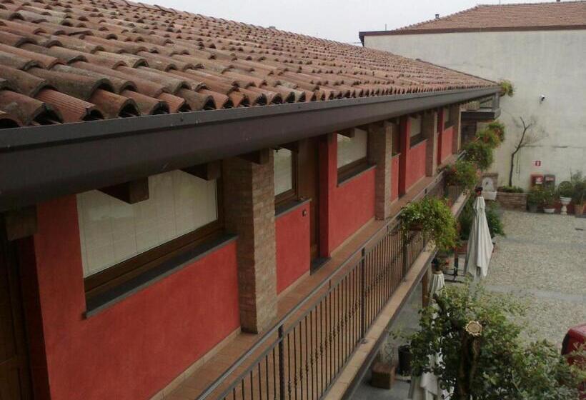 ホテル Ristorante La Bettola