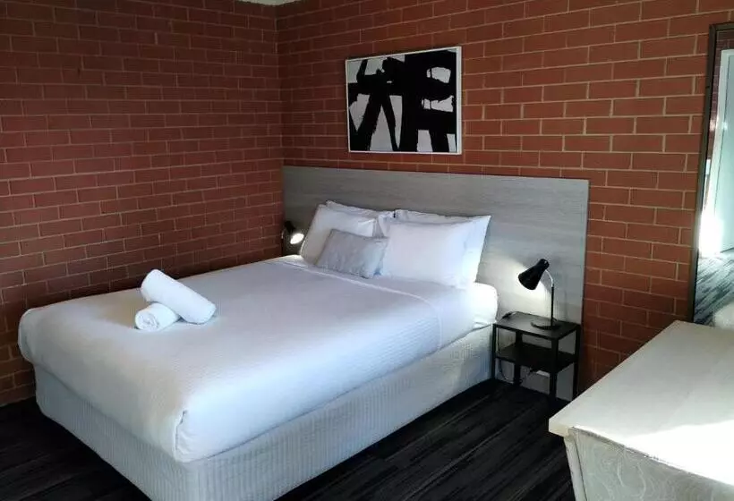 Junction Motel Wagga