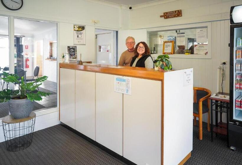 Meningie Waterfront Motel