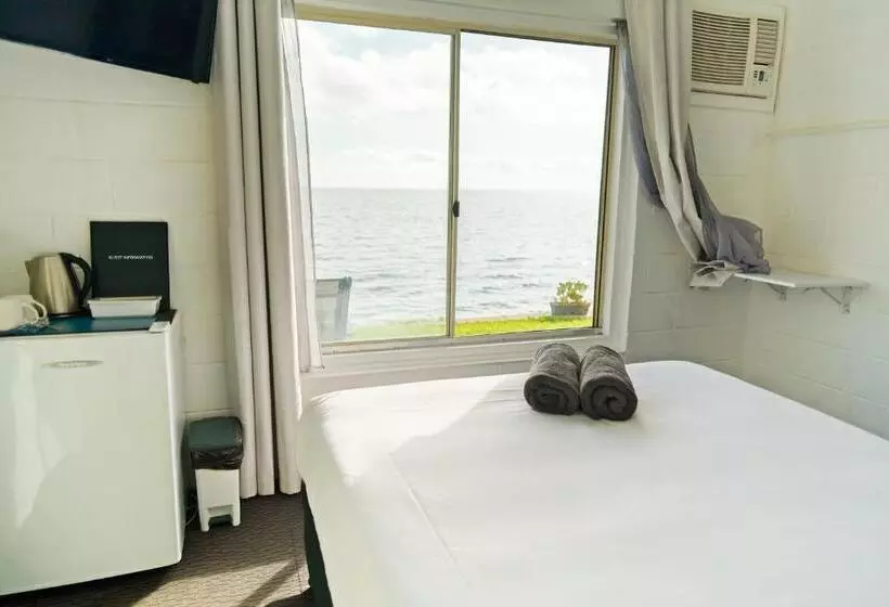 Meningie Waterfront Motel