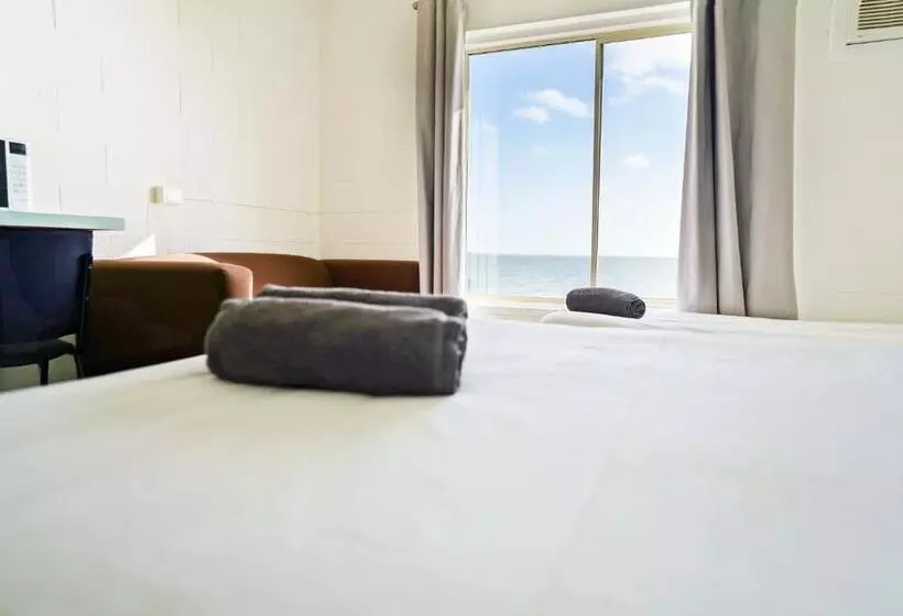 Meningie Waterfront Motel
