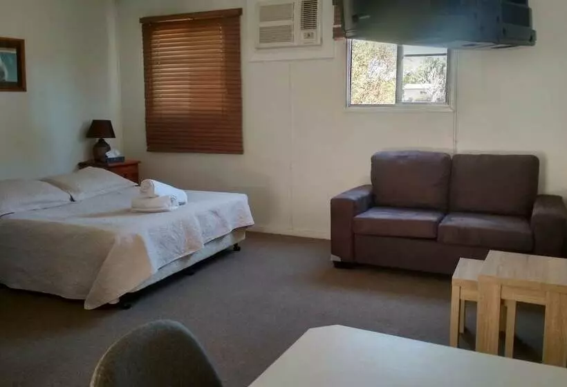 モーテル Ironbark Inn