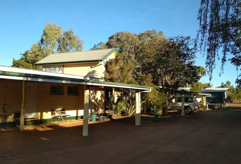 モーテル Ironbark Inn