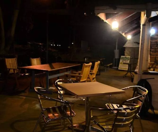 モーテル Ironbark Inn