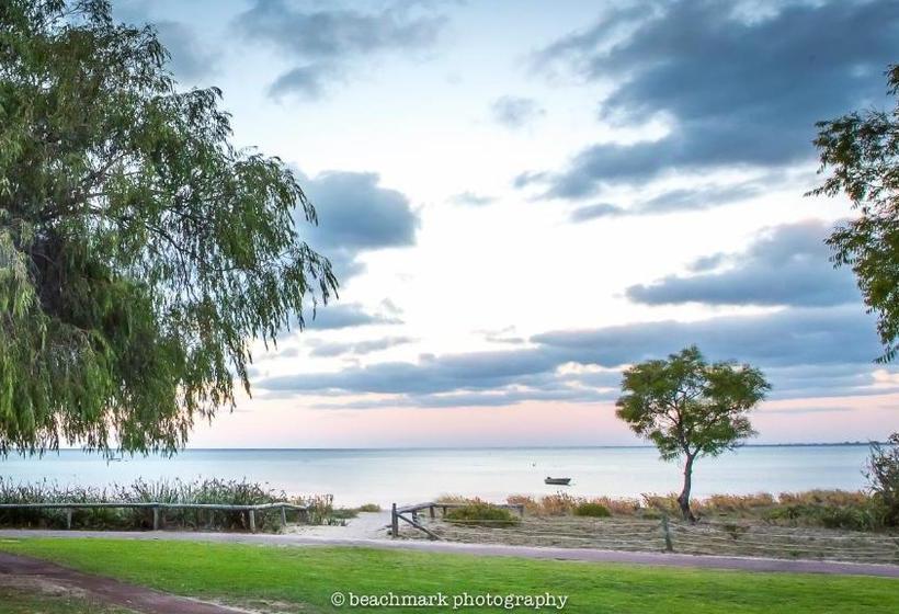 منتجع Whalers Cove Villas