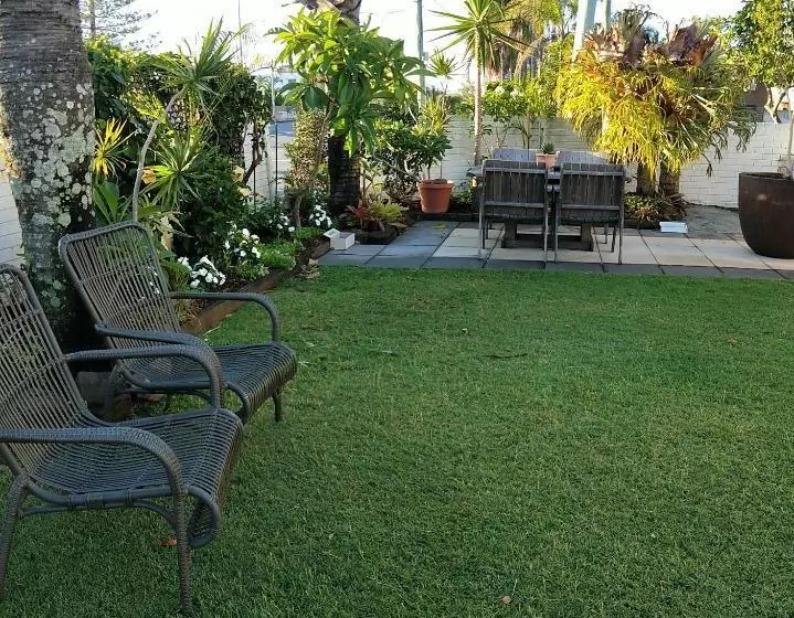 Surf Street Motel