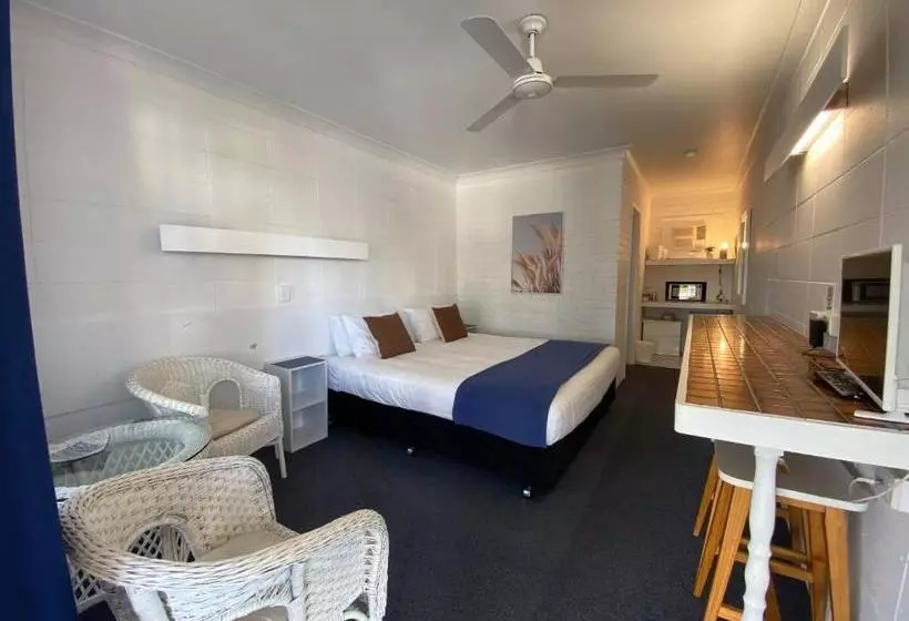 Surf Street Motel