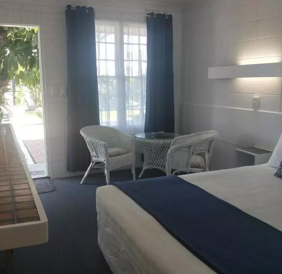 Surf Street Motel