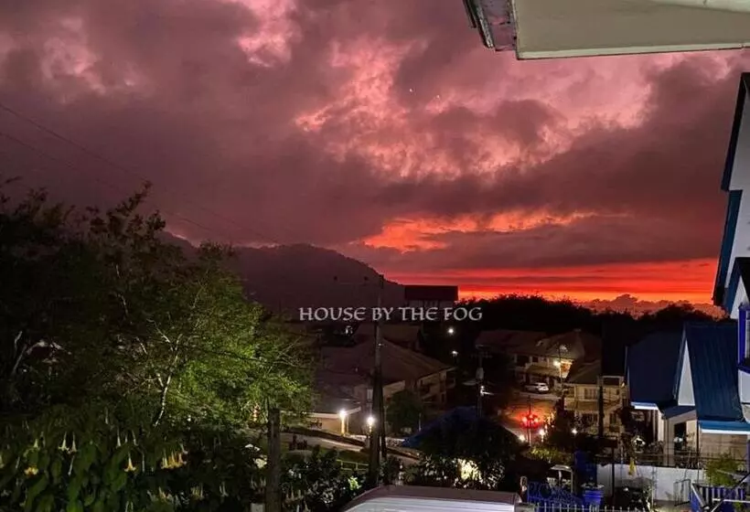 ベッドアンドブレックファースト House By The Fog  Suite Room