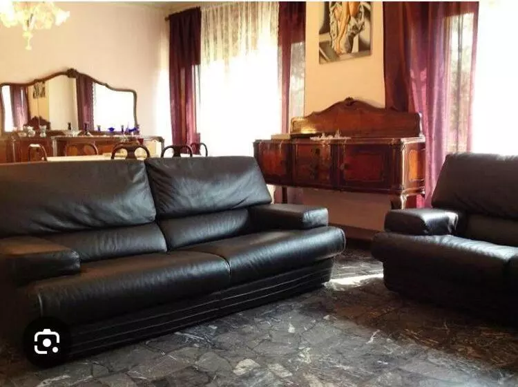 Aamiaismajoitus (B&B) Villa In Campagna