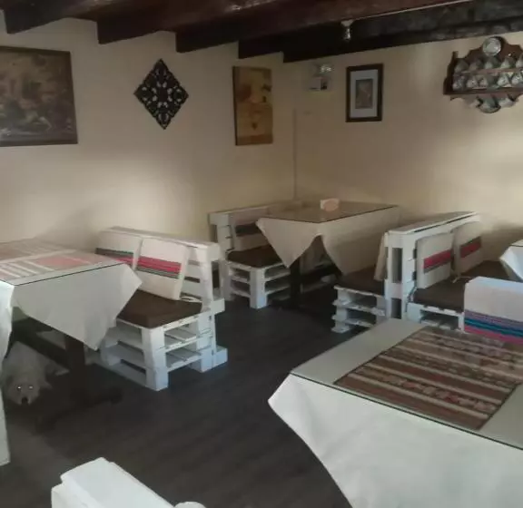 Casablanca Hotel Restobar