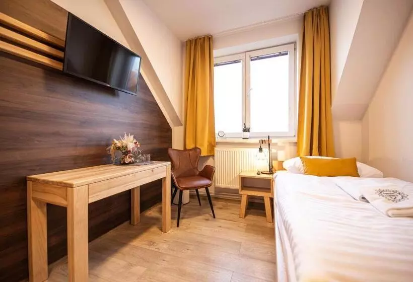 Majatalo Penzión Esprit