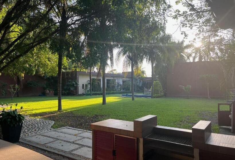 بنسيون Villa La Mini