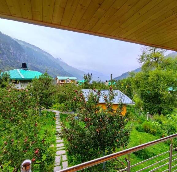 צימר Cascade Mountain Retreat Manali