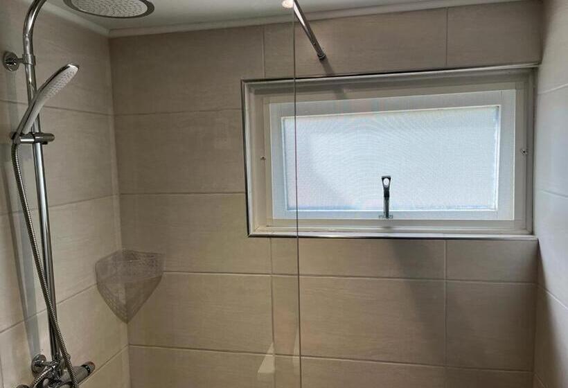 צימר T Pothuuske