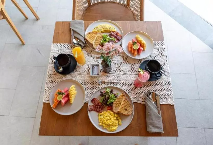 Aamiaismajoitus (B&B) Villa Rabita