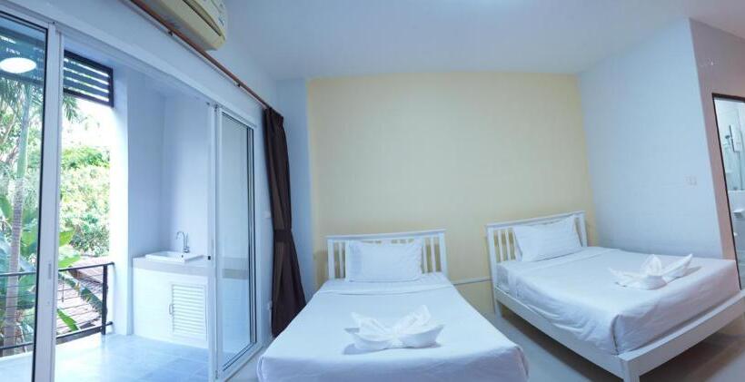 Hotel โรงแรม ปารวี บูทีค เชียงราย