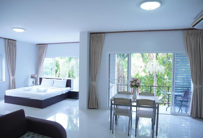 Hotel โรงแรม ปารวี บูทีค เชียงราย