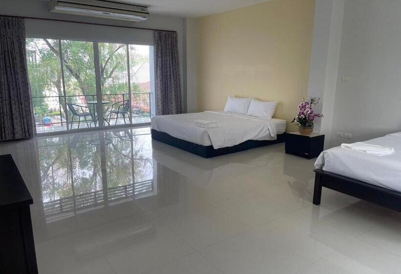 Otel โรงแรม ปารวี บูทีค เชียงราย