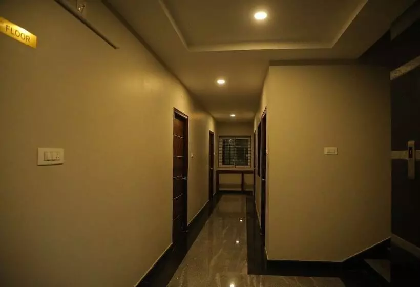 Hotelli Roi Inn