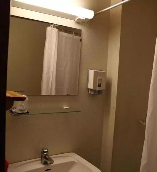 ユースホステル Emmaboda Hotell Amigo Long Stay