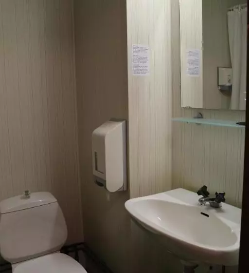 ユースホステル Emmaboda Hotell Amigo Long Stay