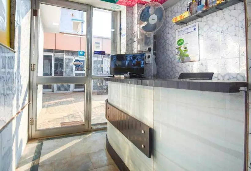 پانسیون Anirudha Guest House