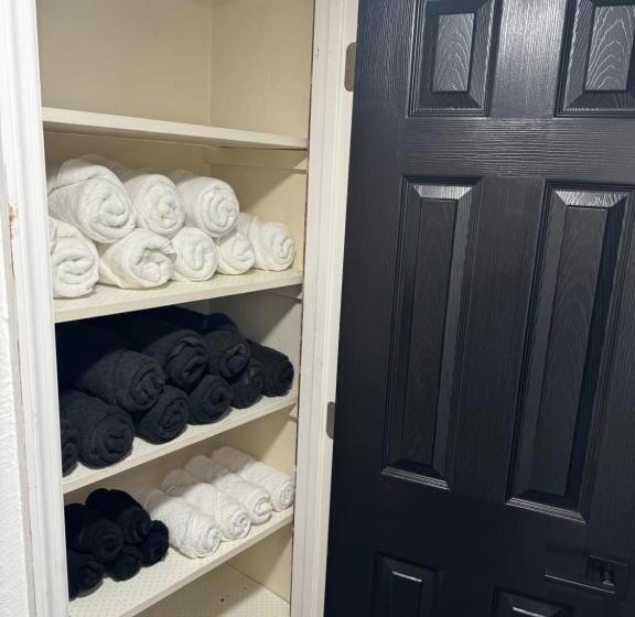 Panzió Beautiful Pool House Port Charlotte