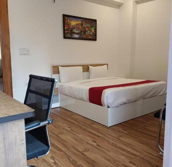 ペンション Bsh Group