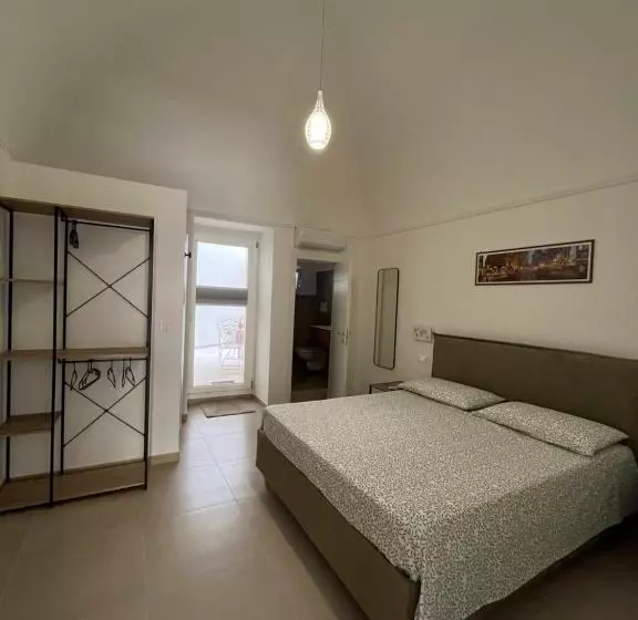 پانسیون Dimora Lara