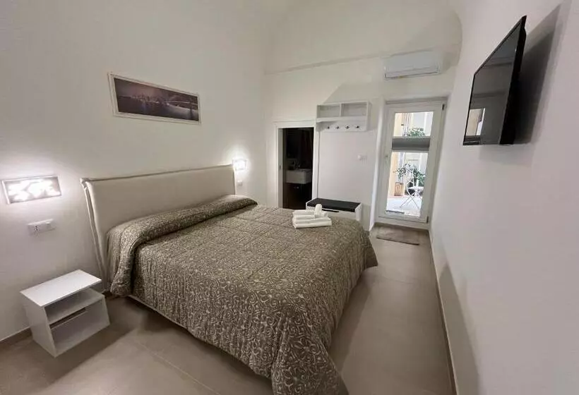 پانسیون Dimora Lara