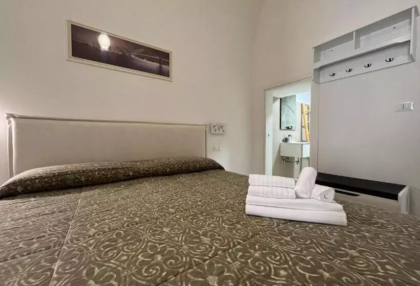 پانسیون Dimora Lara