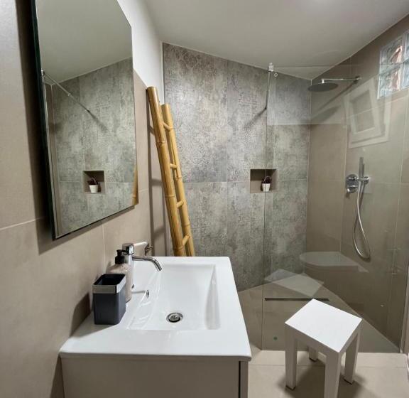 پانسیون Dimora Lara