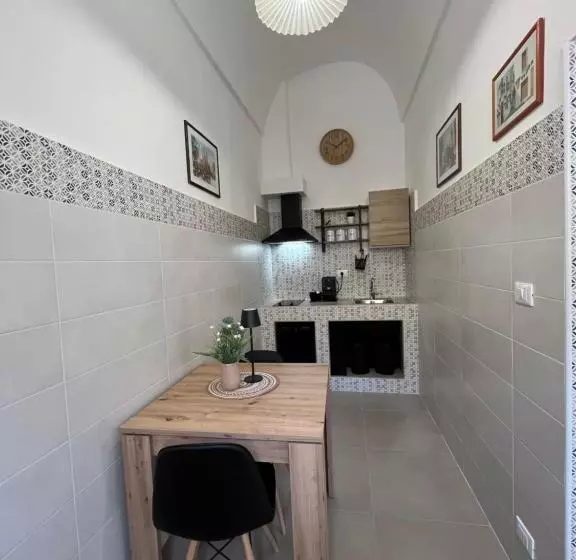 پانسیون Dimora Lara