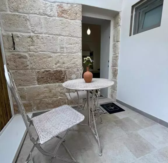 پانسیون Dimora Lara