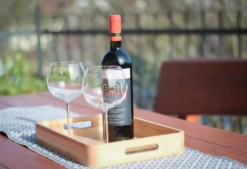 ペンション Marco Art Vendégház For 1  8 Persons